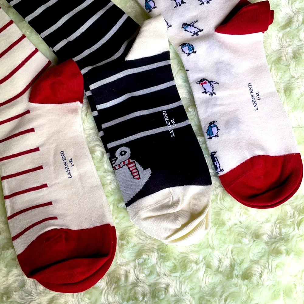 LANDS END Penguin Christmas Striped Socks 3 Pack Red Navy Blue - Host Pick 🎉